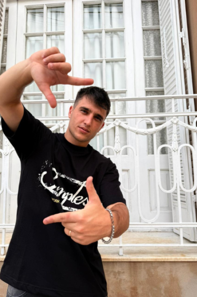 REMERA TEE LABEL - Image 1