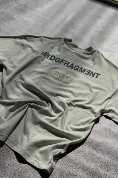 REMERA FRAGMENT - Imagen 1
